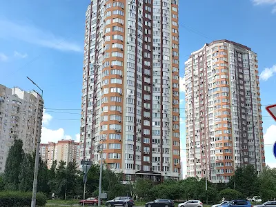 квартира за адресою Анни Ахматової вул., 32/18