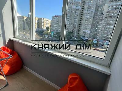 квартира за адресою Ревуцького вул., 40-Б