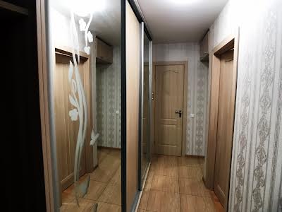 квартира по адресу вул. Толстого, 80