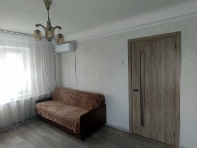 квартира за адресою Братиславська вул., 42