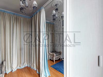 квартира за адресою Дмитрівська вул., 80