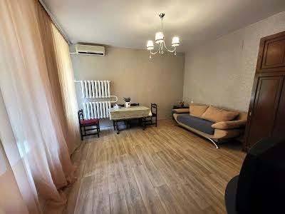 квартира за адресою Пастера вул., 36