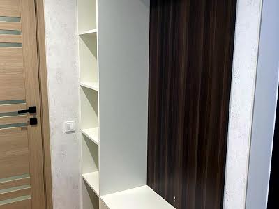 квартира за адресою Салютна вул., 2