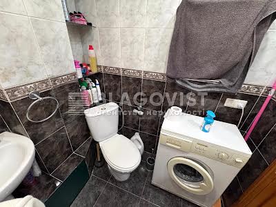 квартира за адресою Дніпровська набережна вул., 3