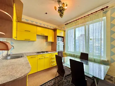 квартира за адресою Академіка Заболотного вул., 28