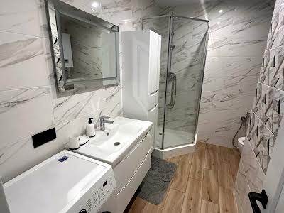 квартира за адресою Кудрявська вул., 24а