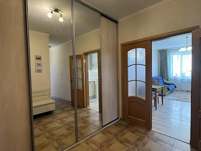 квартира за адресою Микільсько-Слобідська вул., 6-Б
