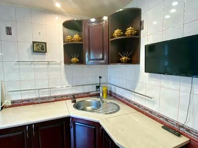 квартира за адресою Драгоманова вул., 5