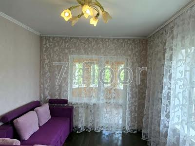 будинок за адресою с. Мокрець, Жовтнева, 21а