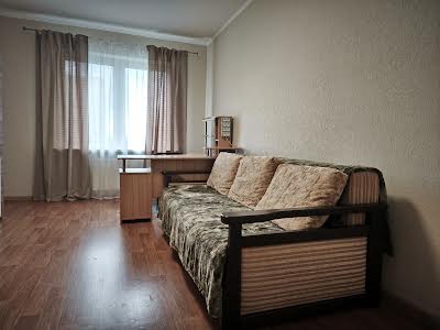квартира за адресою Софії Русової вул., 5-Б