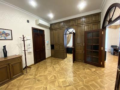 квартира за адресою Ярославів Вал вул., 14-Г