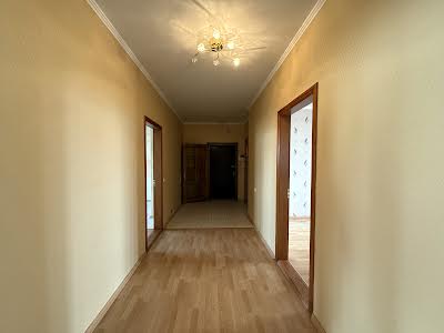 квартира за адресою Миколи Амосова вул., 4