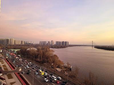 квартира за адресою Дніпровська набережна вул., 15