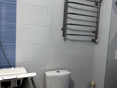 квартира за адресою Осіння вул., 33