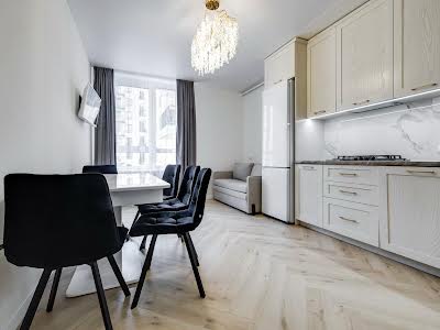 квартира за адресою Щирецька вул., 8А