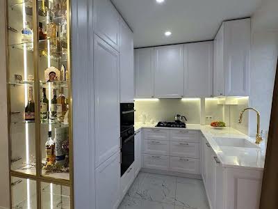 квартира по адресу Отца Ивана Блавацкого ул., 1
