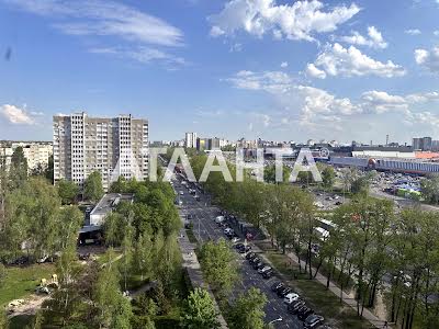 квартира за адресою Композитора Лятошинського вул., 12