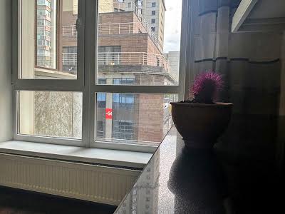 квартира по адресу Андрея Верхогляда ул. (Михайла Драгомирова), 14