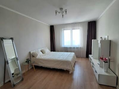 квартира за адресою Сергія Данченка вул., 3