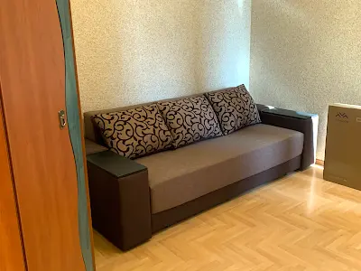 квартира за адресою Анни Ахматової вул., 45