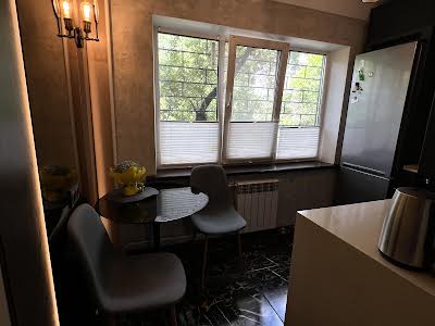 квартира за адресою Будівельників вул., 9