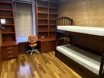 квартира за адресою Богдана Хмельницького вул., 35