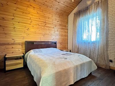 будинок за адресою с. Путрівка, Підлісний, 10