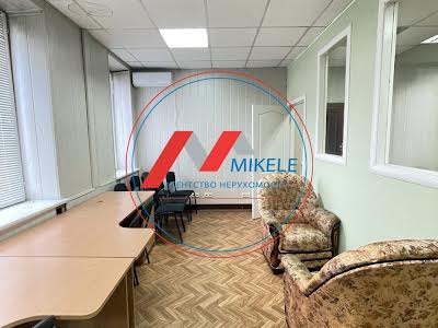 комерційна за адресою Олександра Довженка вул., 2