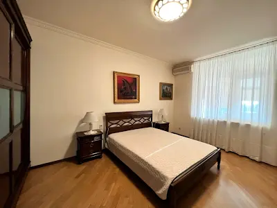 квартира за адресою Старонаводницька вул., 13