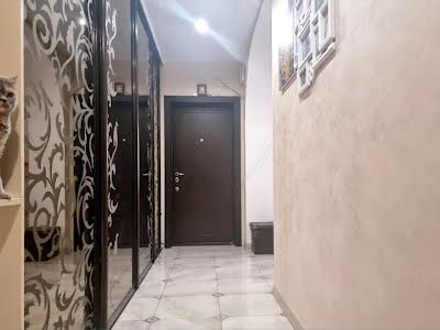 квартира за адресою Регенераторна вул., 4 к5