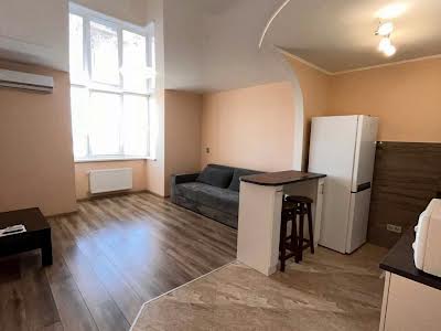 квартира за адресою Пономарьова вул., 26