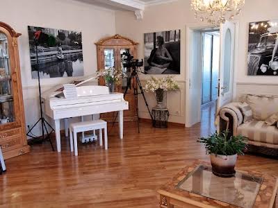 квартира за адресою Євгена Чикаленка вул. (Пушкінська), 20