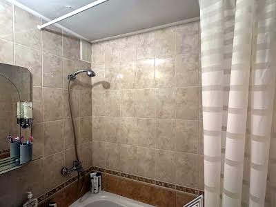 квартира за адресою Тростянецька вул., 8-Б
