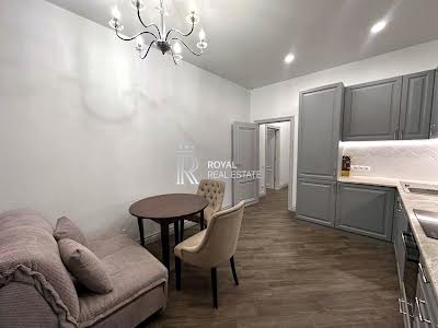 квартира за адресою Бульварно-Кудрявська вул. (Воровського), 17-Б