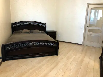 квартира за адресою Срібнокільська вул., 1