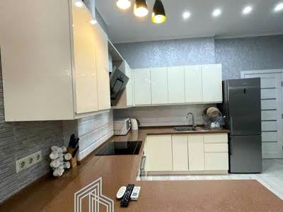 квартира за адресою Київ, Трускавецька вул., 4-Б
