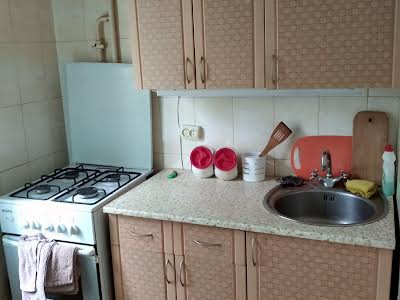квартира за адресою Симиренка вул., 28-А