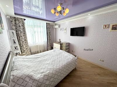 квартира за адресою Воскресенська вул., 14б