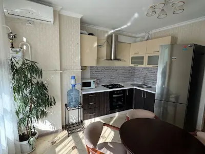 квартира за адресою Практична вул., 2