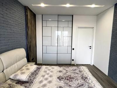 квартира за адресою Богдана Хмельницького вул., 5