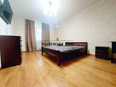квартира по адресу Авиаконструктора Игоря Сикорского ул. (Танковая), 1