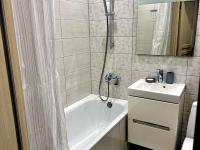 квартира за адресою Олександра Орлова вул. (Матросова), 12