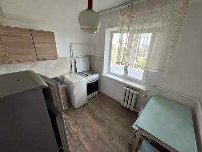 квартира за адресою Романа Ратушного вул. (Волгоградська), 31