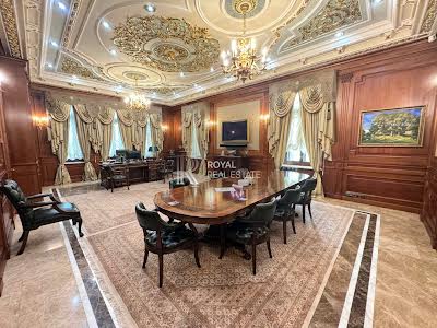 комерційна за адресою Володимирська вул., 49-Б