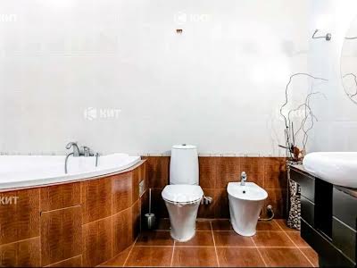 квартира за адресою Ньютона вул., 8 А