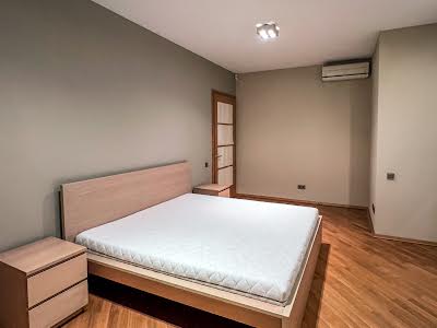 квартира за адресою Олеся Гончара вул., 26