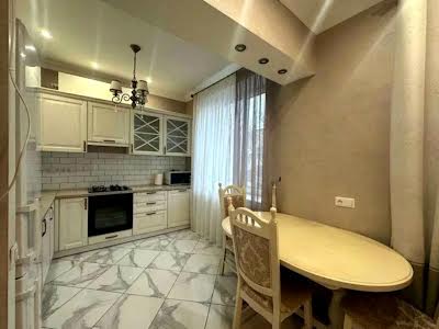 квартира за адресою Берестейський просп. (Перемоги), 77а