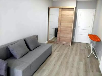 квартира за адресою Регенераторна вул., 4к14