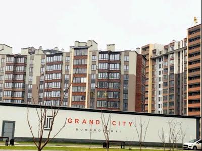 квартира по адресу Домбровського ул., 3