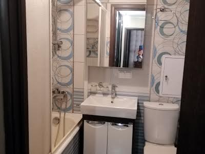 квартира за адресою Верховинна вул., 82